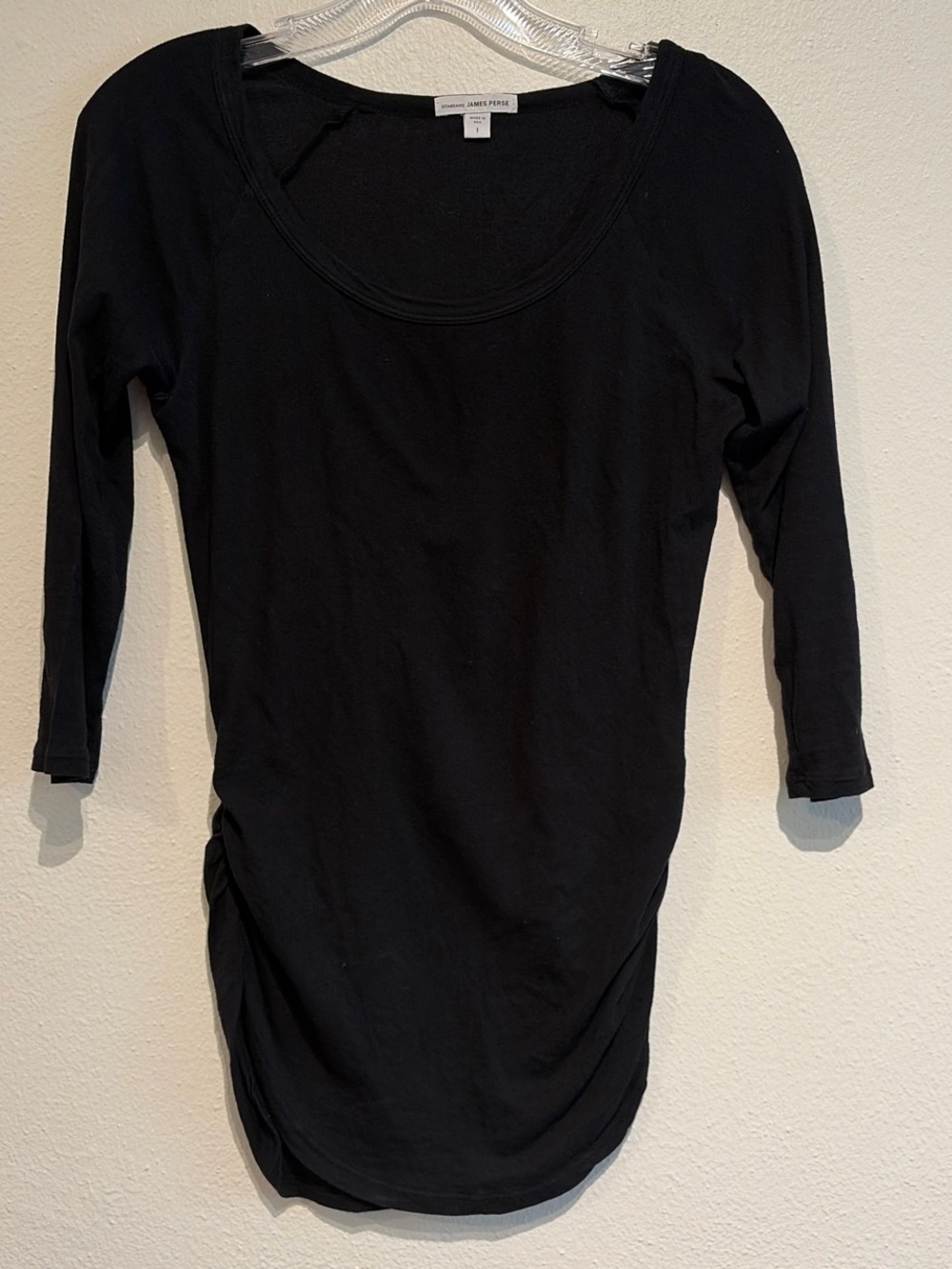 James Perse Black 3/4 Sleeve Scoop Neck T Shirt w/ ruching along the sides